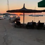 Tatil Evi House Hela - & Tavern Bain, Free Transport, Pool, Island Of Zut - Kornati *