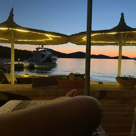 House Hela - & Tavern Bain, Free Transport, Pool, Island Of Zut - Kornati Pristanisce