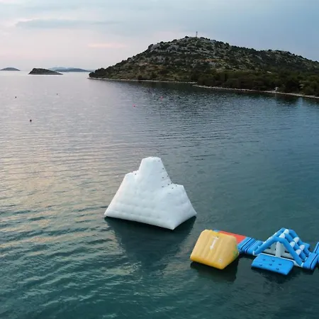 House Hela - & Tavern Bain, Free Transport, Pool, Island Of Zut - Kornati * Pristanisce