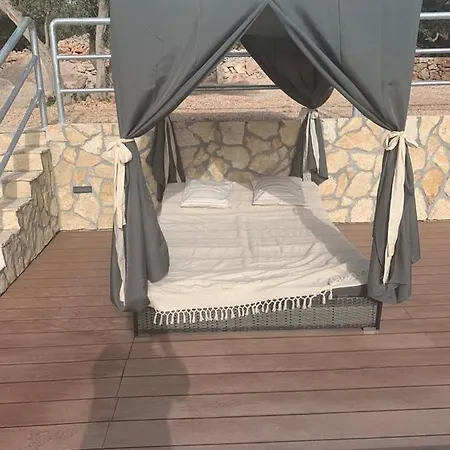 House Hela - & Tavern Bain, Free Transport, Pool, Island Of Zut - Kornati Pristanisce