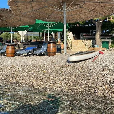 House Hela - & Tavern Bain, Free Transport, Pool, Island Of Zut - Kornati *