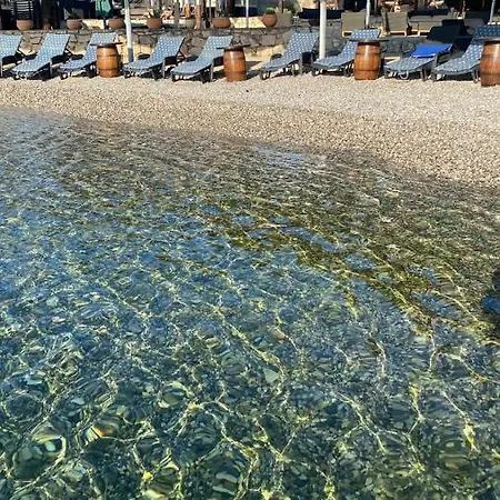 Holiday home House Hela: Kornati Island Retreat With Pool And Transport Pristanisce