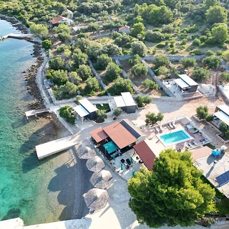 House Hela - & Tavern Bain, Free Transport, Pool, Island Of Zut - Kornati * Pristanisce
