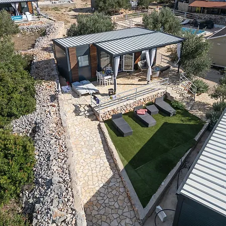 House Hela: Kornati Island Retreat With Pool And Transport