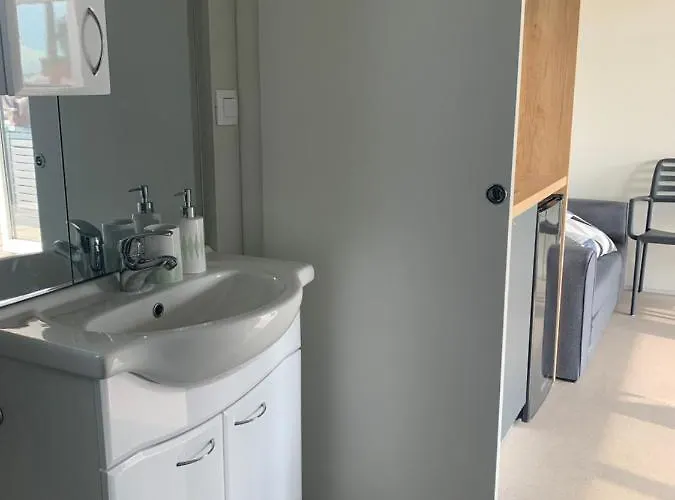 House Hela - & Tavern Bain, Free Transport, Pool, Island Of Zut - Kornati * Pristanisce