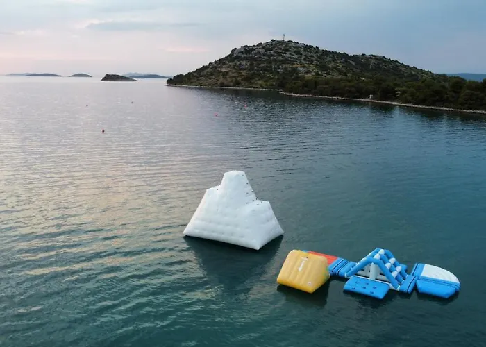 House Hela - & Tavern Bain, Free Transport, Pool, Island Of Zut - Kornati * Pristanisce