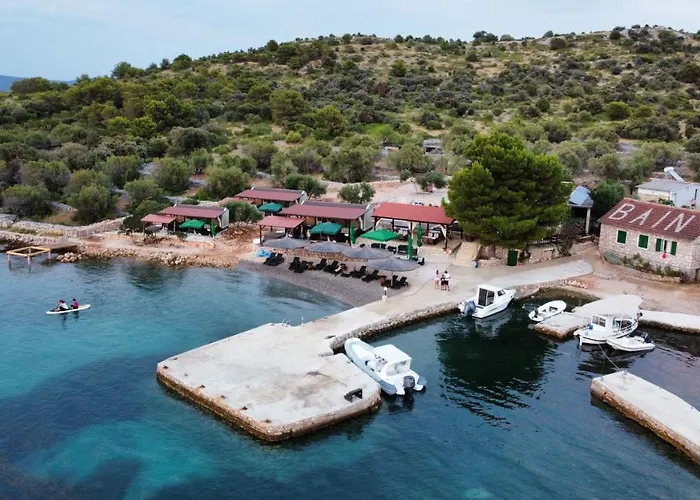 House Hela - & Tavern Bain, Free Transport, Pool, Island Of Zut - Kornati *