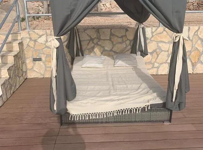 House Hela - & Tavern Bain, Free Transport, Pool, Island Of Zut - Kornati Pristanisce