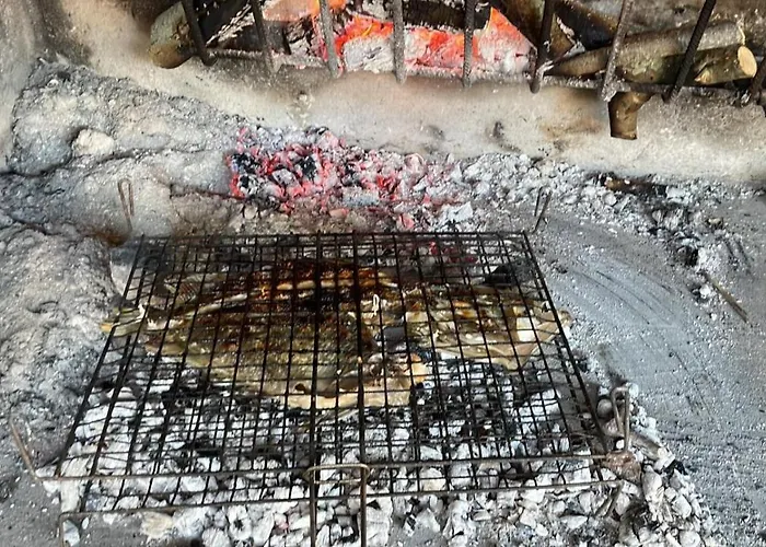 House Hela - & Tavern Bain, Free Transport, Pool, Island Of Zut - Kornati Pristanisce