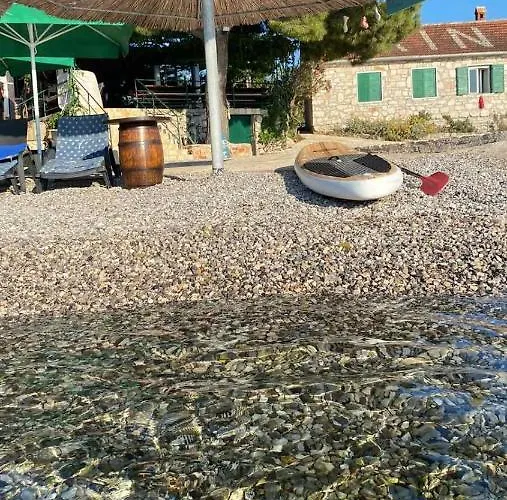 House Hela - & Tavern Bain, Free Transport, Pool, Island Of Zut - Kornati *