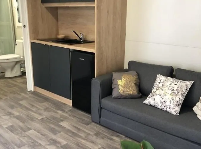 House Hela - & Tavern Bain, Free Transport, Pool, Island Of Zut - Kornati 펜션