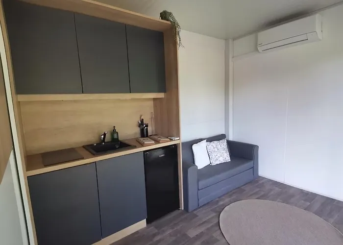 House Hela - & Tavern Bain, Free Transport, Pool, Island Of Zut - Kornati Pristanisce