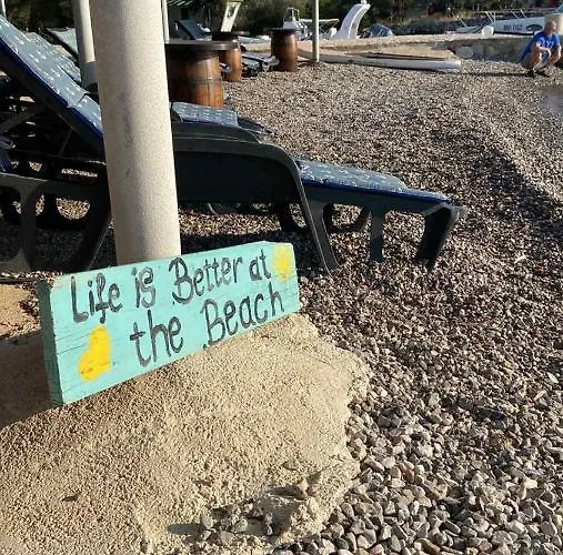 House Hela - & Tavern Bain, Free Transport, Pool, Island Of Zut - Kornati Pristanisce