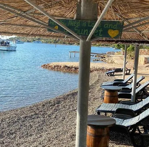 House Hela - & Tavern Bain, Free Transport, Pool, Island Of Zut - Kornati * Pristanisce