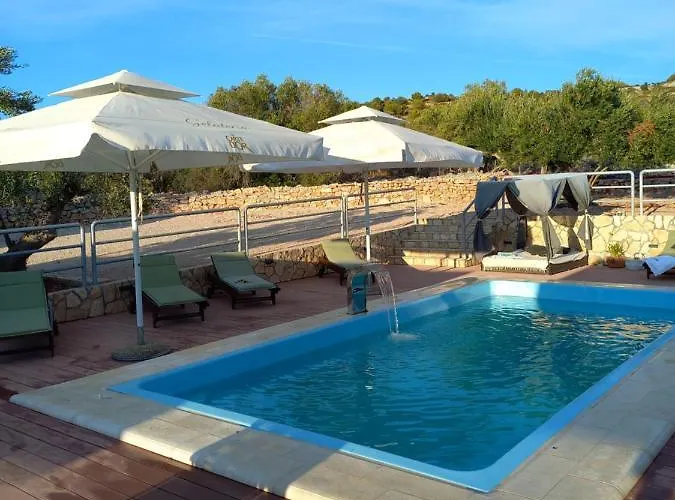 House Hela - & Tavern Bain, Free Transport, Pool, Island Of Zut - Kornati