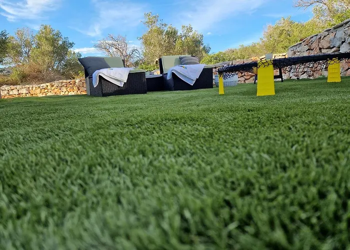 House Hela - & Tavern Bain, Free Transport, Pool, Island Of Zut - Kornati Vakantiehuis