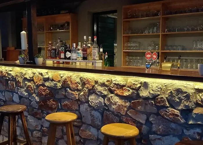 House Hela - & Tavern Bain, Free Transport, Pool, Island Of Zut - Kornati 펜션 *