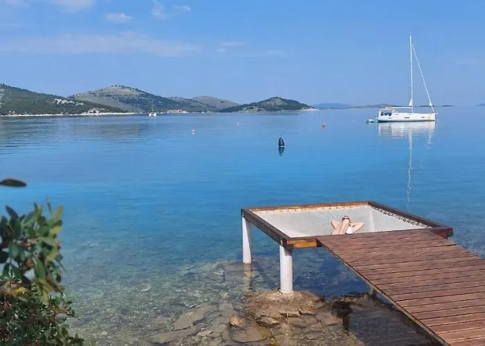 펜션 House Hela - & Tavern Bain, Free Transport, Pool, Island Of Zut - Kornati