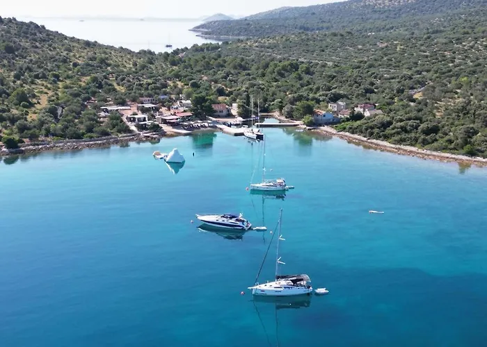 펜션 House Hela - & Tavern Bain, Free Transport, Pool, Island Of Zut - Kornati *